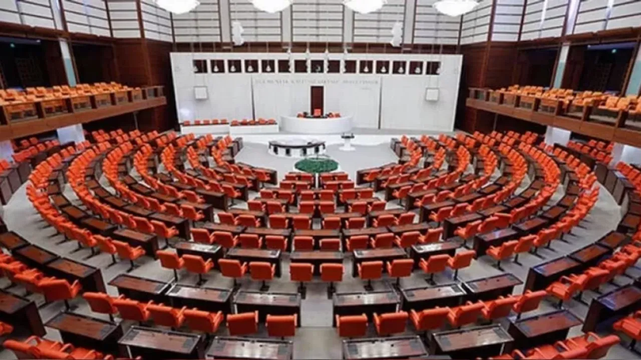 Emekli Maaşı Artışı İçin Düzenleme Yılbaşından Önce Meclis'ten Geçebilir