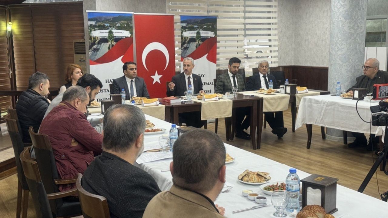 Hatay Mustafa Kemal Üniversitesi Rektörü Eren, gazetecilerle buluştu