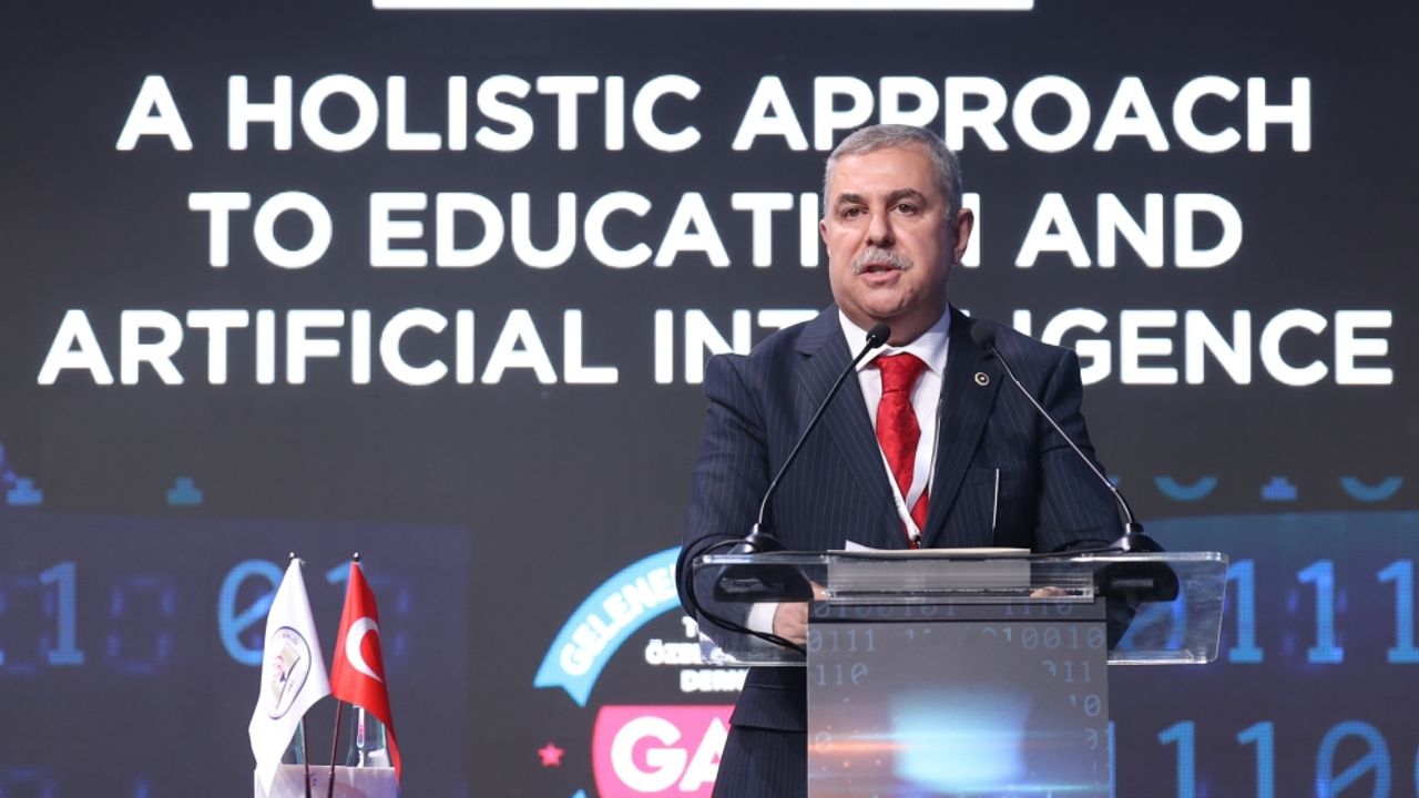 Türkiye Özel Okullar Derneğinin "Geleneksel Eğitim Sempozyumu" başladı