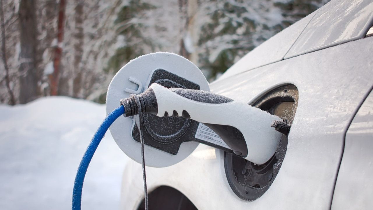 Soğuk Hava Şartları Elektrikli Araçları Zorluyor