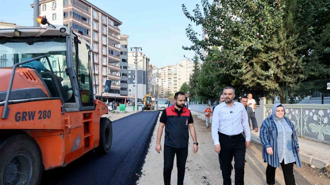 Onikişubat Belediyesi’nden asfalt atağı