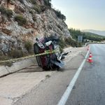Antalya'da kamyonetin şarampole devrilmesi sonucu 6 kişi yaralandı