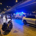 Antalya'da otomobil ile çarpışan motosikletteki iki kişi yaralandı