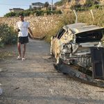 Antalya'da şarampole devrilen otomobilin sürücüsü yaralandı