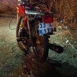 Mersin'de devrilen motosikletteki 2 kişi yaralandı