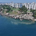 Antalya'da Falez Parkı'nda denize atık su sızıntısı