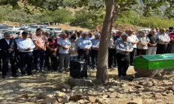 Ak Parti Osmaniye Kadın Kolları İl Başkan Yardımcısı Tuğba Yılmaz Son Yolculuğuna Uğurlandı