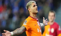 Galatasaray, UEFA Şampiyonlar Ligi Play-Off Turunda Molde'yi 3-2 Yendi