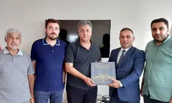 Adana Basın İlan Kurumu Müdürü Çetin Oranlı, Kurumları Ziyaret Etti ve Kitabını Hediye Etti