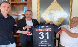 Erzin Yesilkent Spor'dan Kaymakam Onur Ozaydın'a Anlamlı Ziyaret