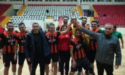 Futsal Şampiyonu Belli Oldu: Tosçelik Sosyal Bilimler Lisesi Zaferle Taçlandı