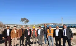 Milletvekili Gülsoy, Toprakkale'de Köprü İnşaatını İnceledi