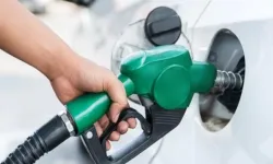 Benzin ve Motorine Zam: 2 TL Üzerinde Vergi Artışı Geliyor