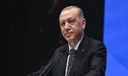 Erdoğan, Özgür Özel'den Kazandığı Tazminatı Mehmetçik Vakfı'na Bağışladı
