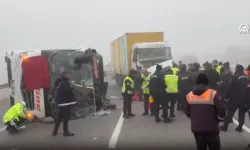 Malatya-Kayseri Yolunda Yolcu Otobüsü Kazası: 3 Ölü, 29 Yaralı! Acil Kurtarma Operasyonu Devam Ediyor."
