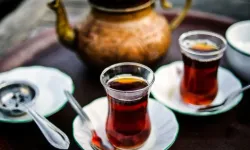 En İyi Çay Nasıl Demlenir? Demlik Seçimi Ve Ön Isıtma Lezzeti Etkiliyor