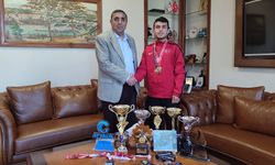Atlet Okan Yumuk'tan Silifke Kaymakamı Aslaner'e ziyaret
