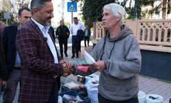 Cumhur İttifakı'nın Mezitli Belediye Başkan adayı Ekmekçi, esnafla buluştu