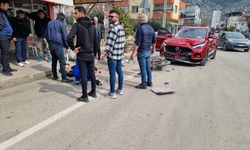 Adana'da cip ile çarpışan motosikletteki 2 kişi yaralandı