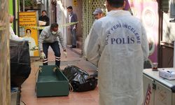 Antalya'da bir kişi iş hanının önünde ölü bulundu