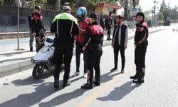 Mersin'de polisin denetimlerinde 22 motosiklet trafikten men edildi