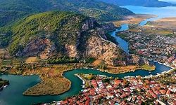 Muğla'nın Cennet Köşesi Dalyan: Doğanın ve Tarihin Buluştuğu Eşsiz Bir Tatil Rotası