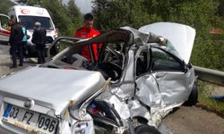 Burdur'da otobüsle çarpışan otomobilin sürücüsü öldü