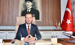 Ceyhan'da CHP'den Kadir Aydar Belediye Başkanı Seçildi