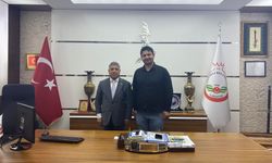 Osmaniye Damızlık Koyun ve Keçi Yetiştiricileri Birliği Başkanı Mustafa Saygılı, Bekir Öztekin'i Tebrik Etti