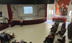 İskenderun'da özel gereksinimli bireylerin haklarıyla ilgili seminer düzenlendi