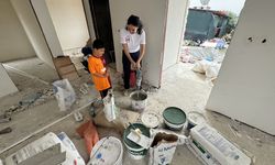 Kerim ve kardeşleri depremde ölen annelerinin hayali olan eve kavuşuyor