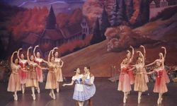 ’Giselle’ balesi, son temsilini kapalı gişe sahneledi