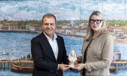 İsveç İstanbul Başkonsolosu Strömquist Başkan Seçer ile görüştü