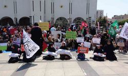 Kadınlar, İsrail’in Gazze’ye yönelik saldırılarını protesto etti