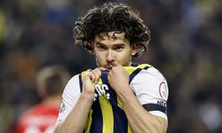 Manchester United, Ferdi Kadıoğlu İçin Fenerbahçe ile Görüşmelere Başladı