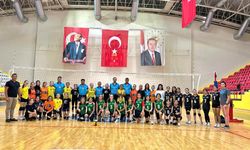 Osmaniye’de 30 Ağustos Zafer Bayramı Coşkusu Voleybol Turnuvasıyla Şenlendi