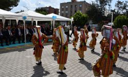 Adana'da İlköğretim Haftası törenlerle kutlandı