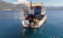 Su altı fotoğrafçıları Akdeniz'in derinliklerindeki güzellikleri görüntülemek için dalıyor