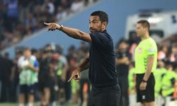 Trabzonspor - Beşiktaş Derbisi 1-1 Berabere Sonuçlandı: Giovanni van Bronckhorst’tan Açıklamalar