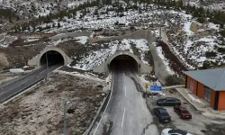 Kahramanmaraş'taki Aşık Mahzuni Şerif Tüneli çift taraflı ulaşıma açıldı