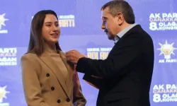 Türkiye’nin En Genç Belediye Başkanı Zeynep Çelik, AK Parti’ye Katıldı