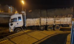 Osmaniye'de istinat duvarının yıkılma anı güvenlik kamerasında