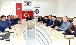 Toprakkale’de Eğitim ve Muhtarlar Toplantısı Yapıldı