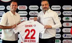 Antalyaspor, Hollandalı oyuncu Van de Streek ile sözleşme uzattı