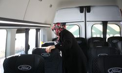 Esnaf kredisiyle aldığı minibüsle servis şoförlüğüne başlayan kadın işinin patronu oldu