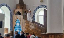 Toprakkale’de Hafız Öğrenci İmamlık Yaptı