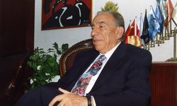 Ülkücü Hareketin Başbuğu Alparslan Türkeş