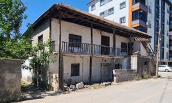 Osmaniye’de Zamana Direnen Tarihi Ev