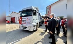 Adana'dan Suriye’ye 3 tır hijyen malzemesi gönderildi