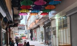 Osmaniye’nin Renkli Durağı  Şemsiyeli Sokak